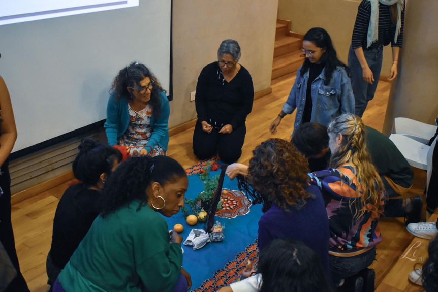 Taller de Chakana Metodológica. Espiritualidade a cargo da Dra. Adriana Anacona Muñoz, pueblo Yanakuna, Colômbia.